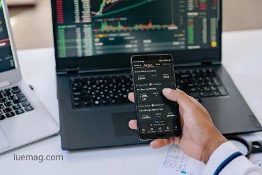 Dividend Stocks Vs Growth Stocks: Where Should Long Term Investors Lean