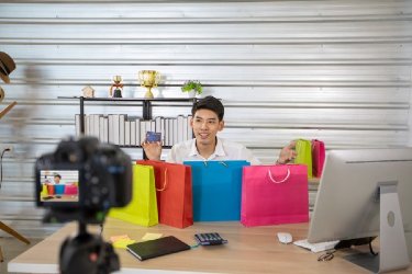 How US Small Businesses Can Use Short-Form Video to Dominate Local Markets