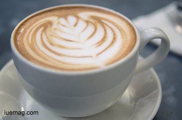 How to remove coffee stains from teeth