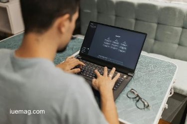 Skills That Will Make You Irreplaceable in a World of AI