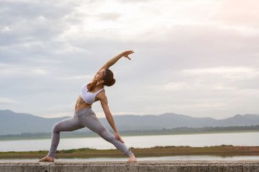 How to Improve Your Flexibility: 10 Simple and Effective Stretches