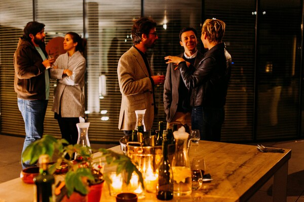 How to Network Like a Pro and Build Meaningful Connections How to Network Like a Pro and Build Meaningful Connections