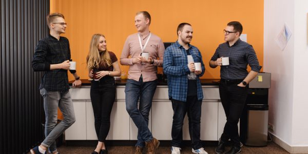 How to Network Like a Pro and Build Meaningful Connections