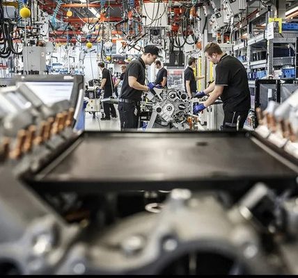 Predictive Maintenance: Reducing Downtime with AI in Manufacturing