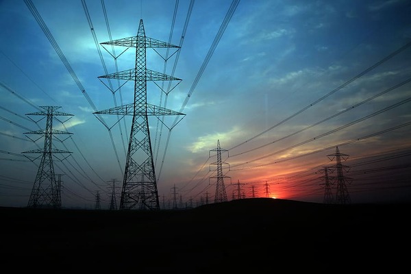 Smart Grids in Practice: Next-Generation Energy Distribution Systems Modernizing Urban Infrastructure