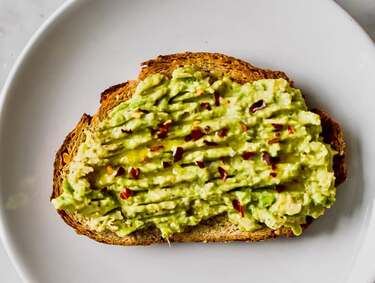 Avocado Toast on Whole-Grain Bread-10 Blood Sugar-Friendly Snacks to Keep You Energized Avocado Toast on Whole-Grain Bread-10 Blood Sugar-Friendly Snacks to Keep You Energized