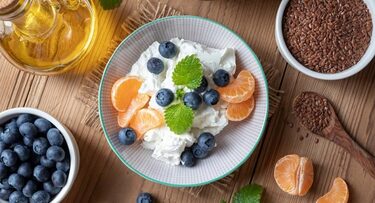Cottage Cheese with Flaxseed-10 Blood Sugar-Friendly Snacks to Keep You Energized Cottage Cheese with Flaxseed-10 Blood Sugar-Friendly Snacks to Keep You Energized