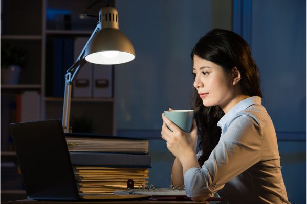 How Caffeine Affects Sleep: The Mistake 90% of People Make Before Bed