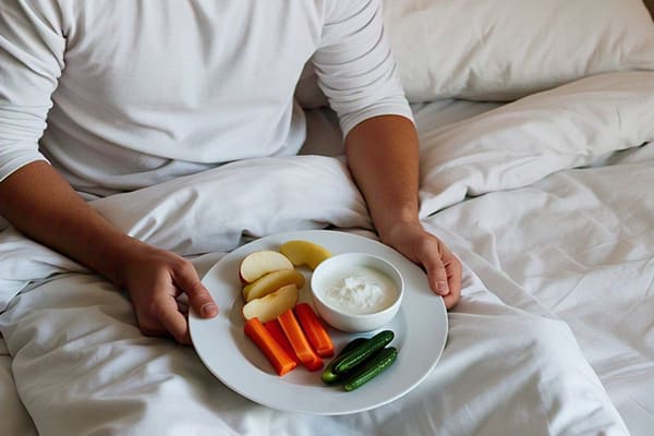 Late Night Cravings? Try These Healthy Snacks Before Bed 