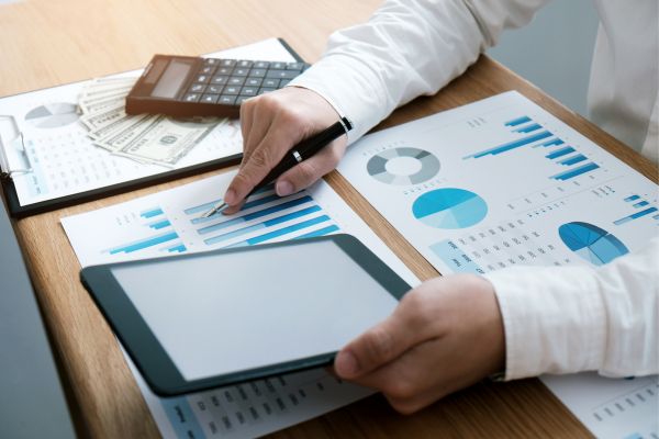 Why Businesses Need Compliance Software for Regulatory Adherence (2)