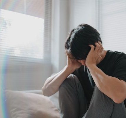 How Omega-3 Supplements Support Mental Health and Reduce Brain Fog