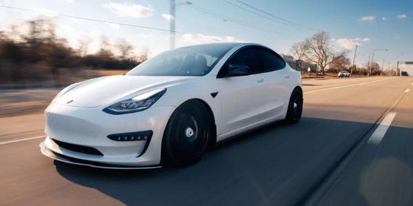 When Seconds Matter: The Tesla Safety Feature That Could Save Your Life Underwater 1