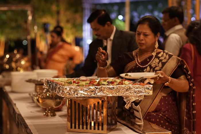 How Professional Caterers Like Swaad Caterers Manage Large Guest Counts Without Compromising Quality