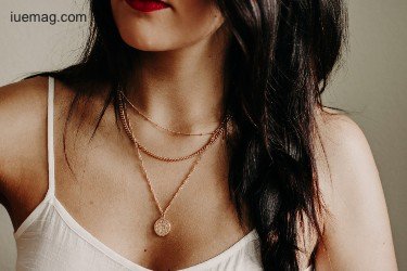 Women gold chain with pendant