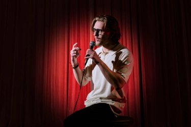 4 Common Mistakes Amateur Standup Comedians Make That Differs From Great Comedians
