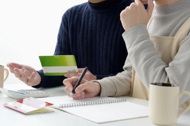 5 Financial Conversations Every Couple Must Have Before Moving In Together