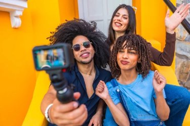 How to Build Your First 1000 Subscribers on Your All New YouTube Channel