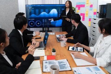 How One Digital Playbook is Liberating the Entrepreneurs Of Poor Training