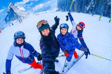 Surprising Health Benefits of Snow Sports