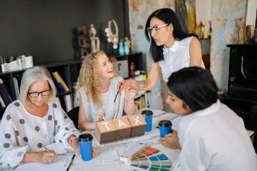 How Do High Earners Optimize Taxes With Advisory Setups