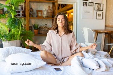 Digital Overload Detox: Small Daily Tweaks That Restore Clarity