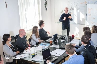 Why Today Is the Best Time to Build a Startup Despite All the Noise