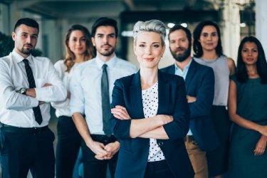 Why Emotionally Intelligent Leaders Quietly Outperform Everyone Else